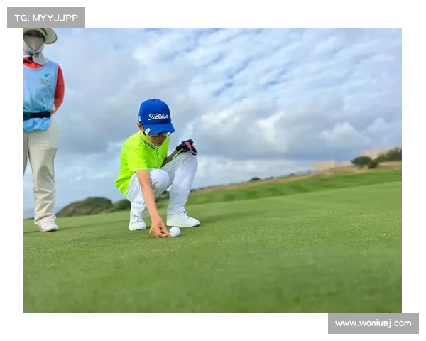 高尔夫教学全攻略：从基础技巧到高阶策略的全面提升指南