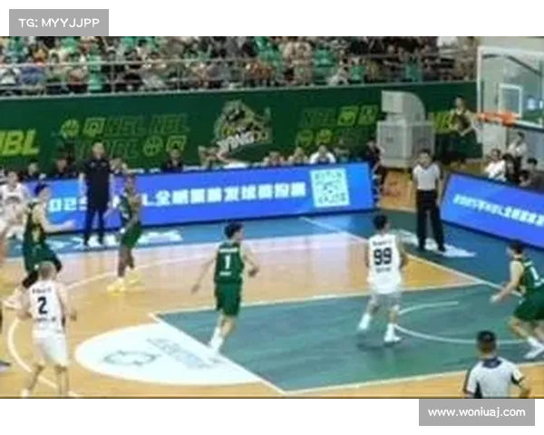 杨文学重返NBL加盟香港金牛 曾效力CBA四川男篮 杨文学重返NBL加盟香港金牛 曾效力CBA四川男篮